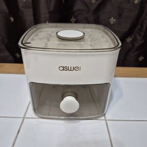 Aswei White and Gray Storage Container